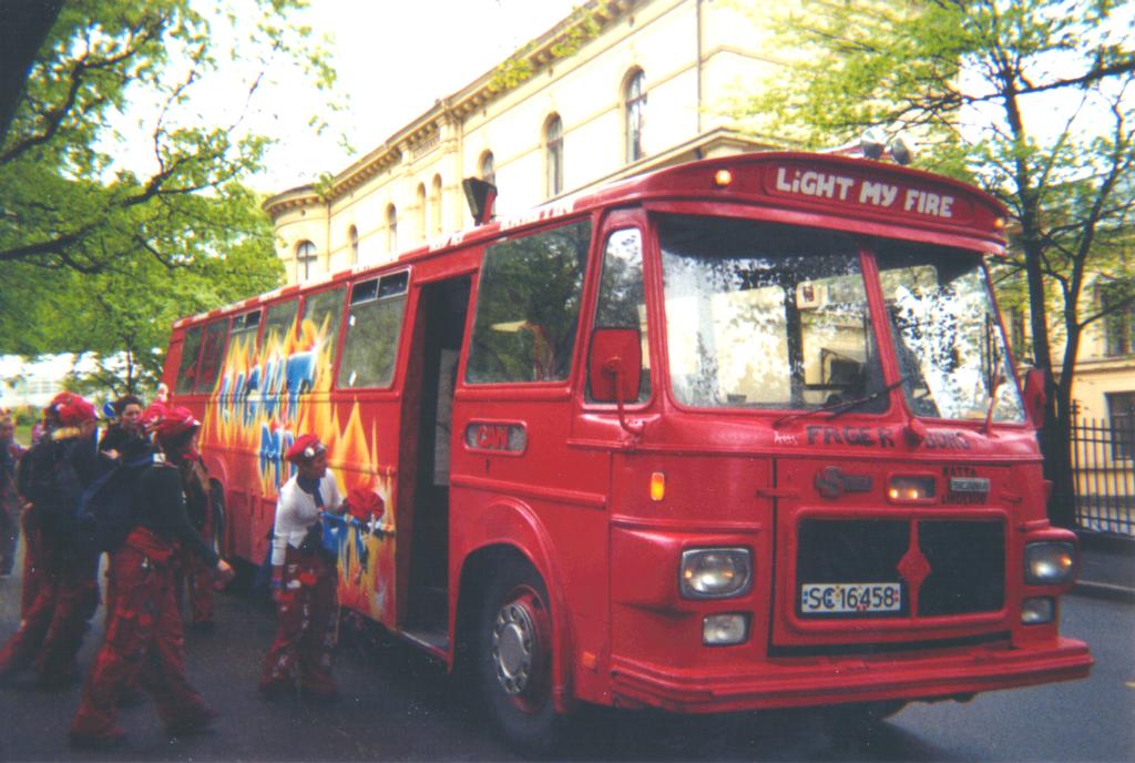 18-russebuss.jpg